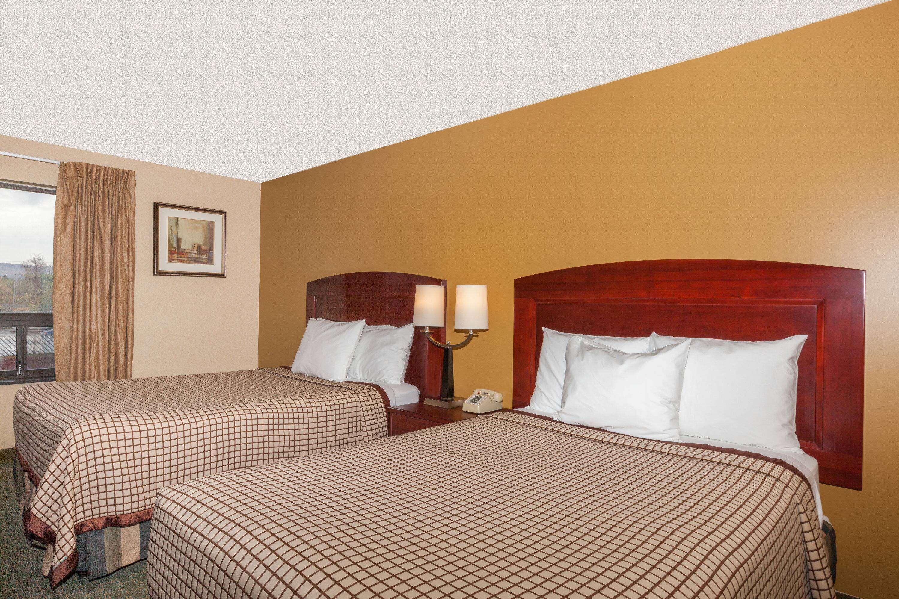 Days Inn By Wyndham Utica Exteriér fotografie