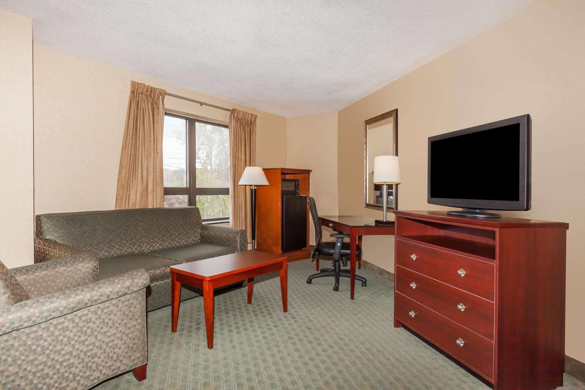 Days Inn By Wyndham Utica Exteriér fotografie